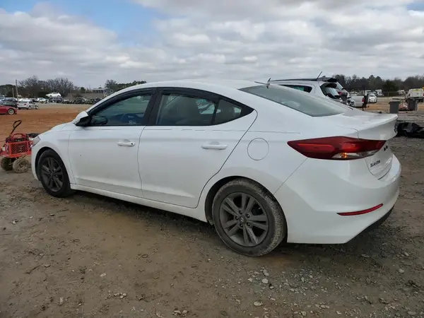 5NPD84LF5HH055589 2017 HYUNDAI ELANTRA - Image 2