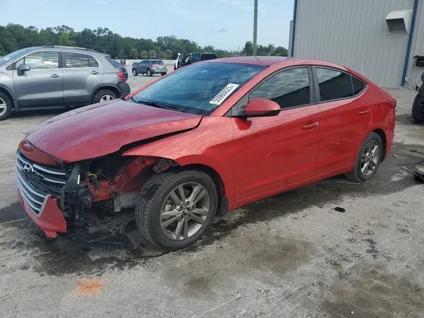 5NPD84LF5HH056385 2017 HYUNDAI ELANTRA - Image 1
