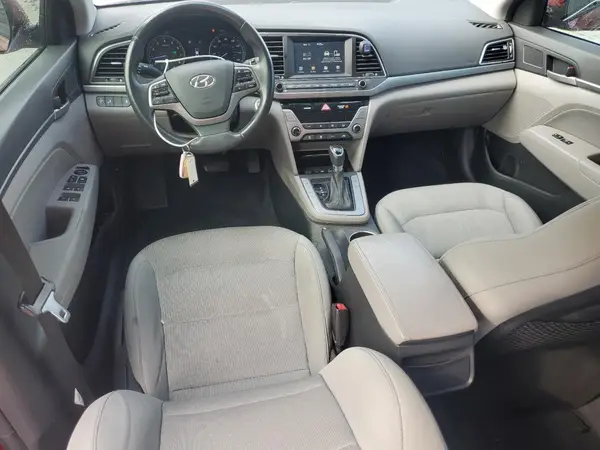5NPD84LF5HH056385 2017 HYUNDAI ELANTRA - Image 8