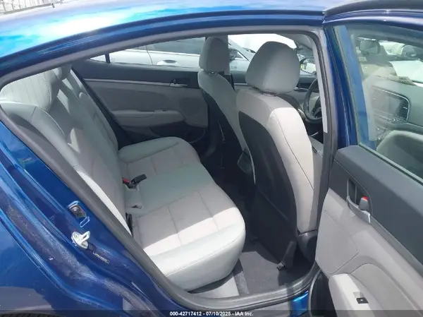 5NPD84LF5HH057018 2017 HYUNDAI ELANTRA - Image 8