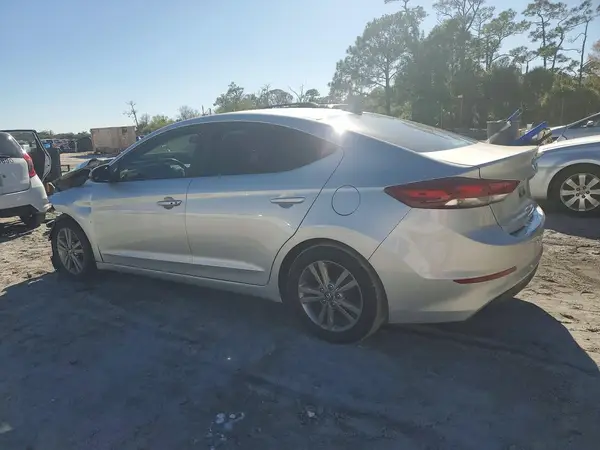 5NPD84LF5HH057195 2017 HYUNDAI ELANTRA - Image 2