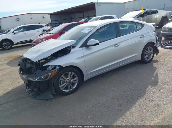 5NPD84LF5HH059111 2017 HYUNDAI ELANTRA - Image 2