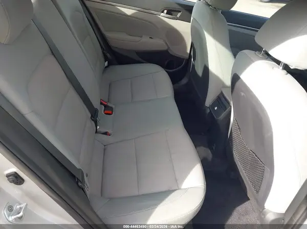 5NPD84LF5HH059111 2017 HYUNDAI ELANTRA - Image 8