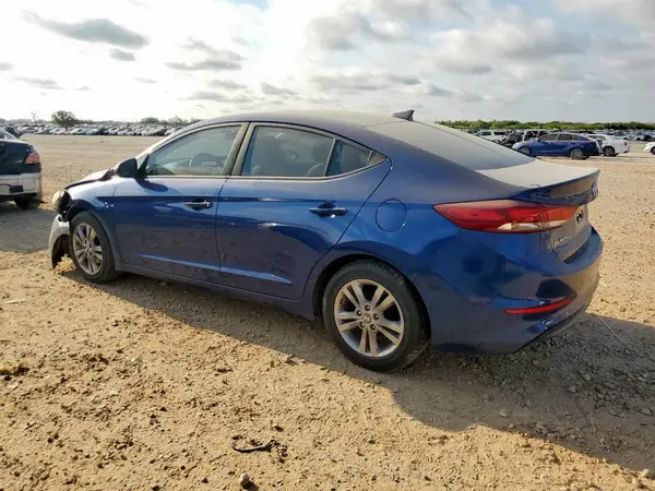 5NPD84LF5HH060100 2017 HYUNDAI ELANTRA - Image 2