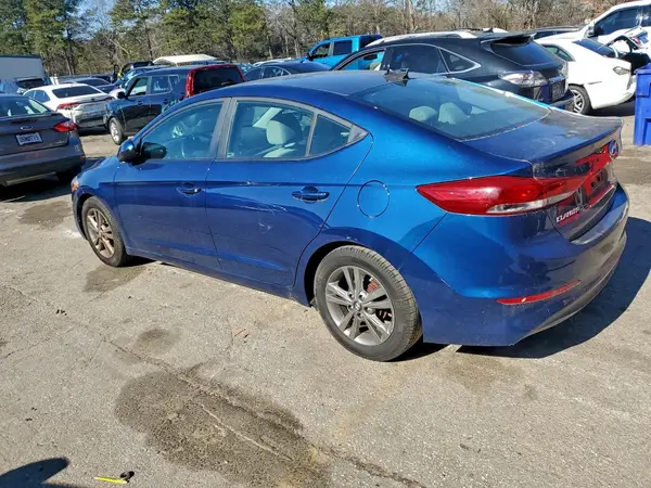 5NPD84LF5HH061005 2017 HYUNDAI ELANTRA - Image 2