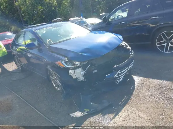 5NPD84LF5HH061442 2017 HYUNDAI ELANTRA - Image 1