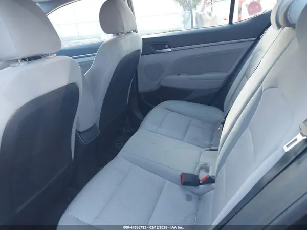 5NPD84LF5HH066236 2017 HYUNDAI ELANTRA - Image 8
