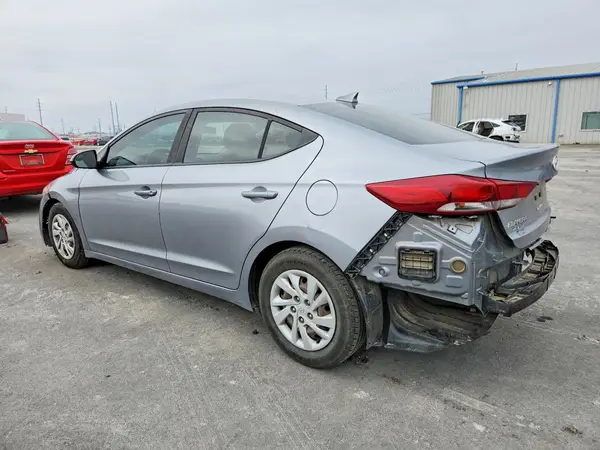 5NPD84LF5HH072327 2017 HYUNDAI ELANTRA - Image 2