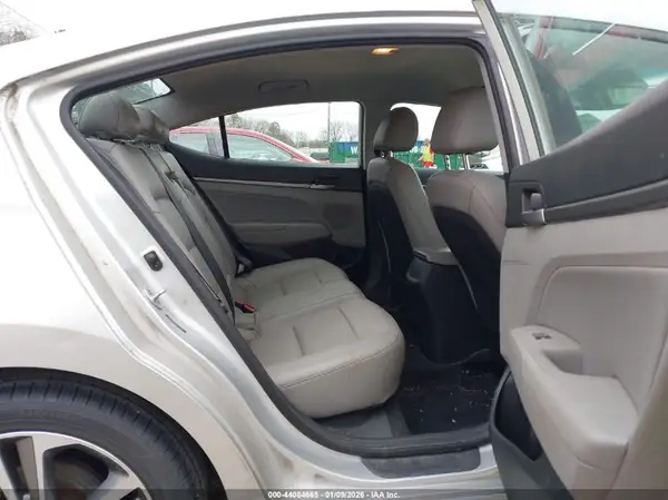 5NPD84LF5HH072733 2017 HYUNDAI ELANTRA - Image 8