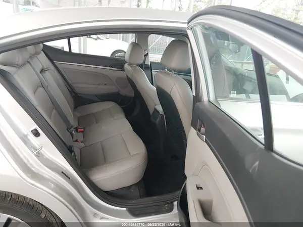 5NPD84LF5HH075356 2017 HYUNDAI ELANTRA - Image 8
