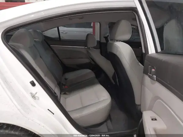 5NPD84LF5HH078032 2017 HYUNDAI ELANTRA - Image 8