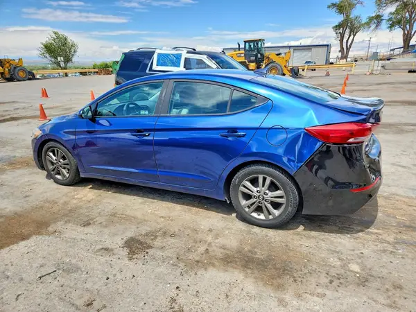 5NPD84LF5HH081951 2017 HYUNDAI ELANTRA - Image 2