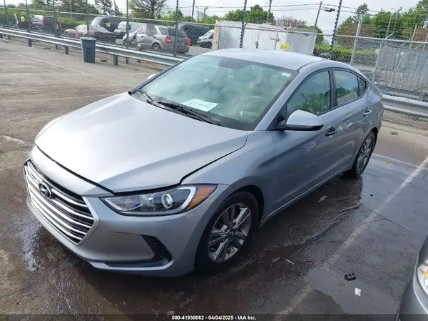 5NPD84LF5HH082078 2017 HYUNDAI ELANTRA - Image 2
