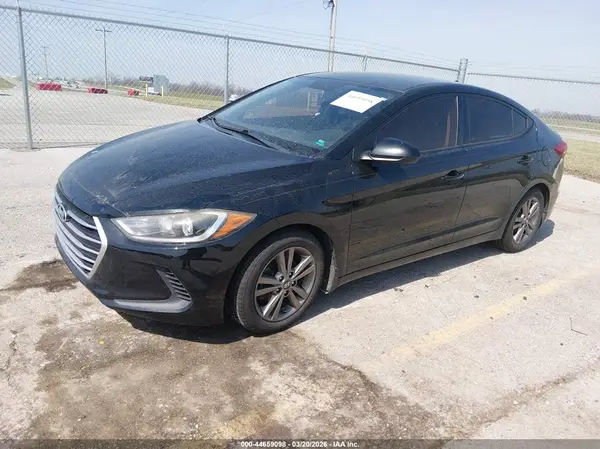 5NPD84LF5HH082131 2017 HYUNDAI ELANTRA - Image 2