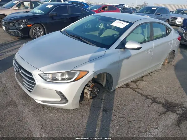 5NPD84LF5HH082887 2017 HYUNDAI ELANTRA - Image 2