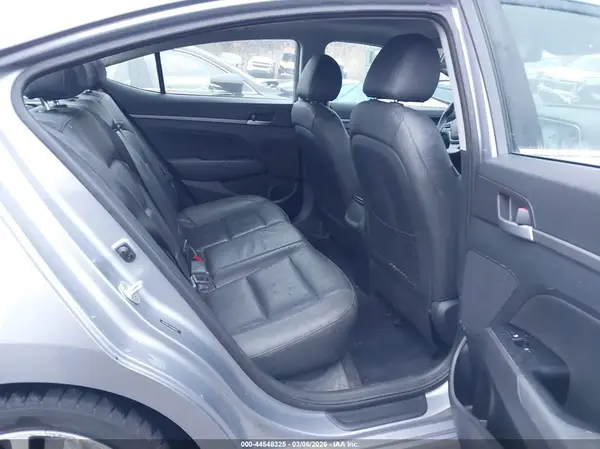 5NPD84LF5HH085417 2017 HYUNDAI ELANTRA - Image 8