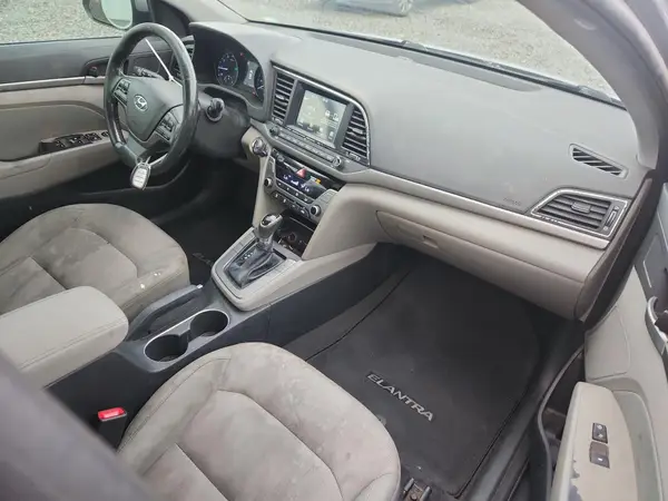 5NPD84LF5HH085949 2017 HYUNDAI ELANTRA - Image 8