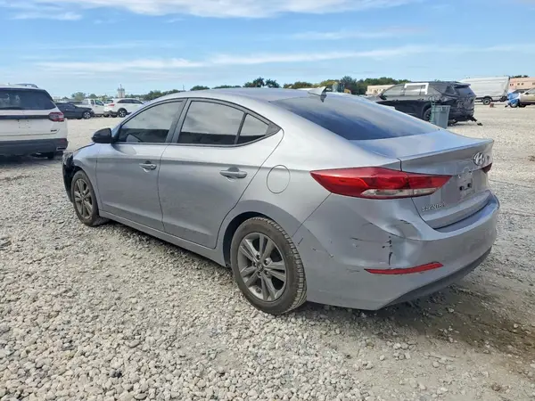5NPD84LF5HH085966 2017 HYUNDAI ELANTRA - Image 2