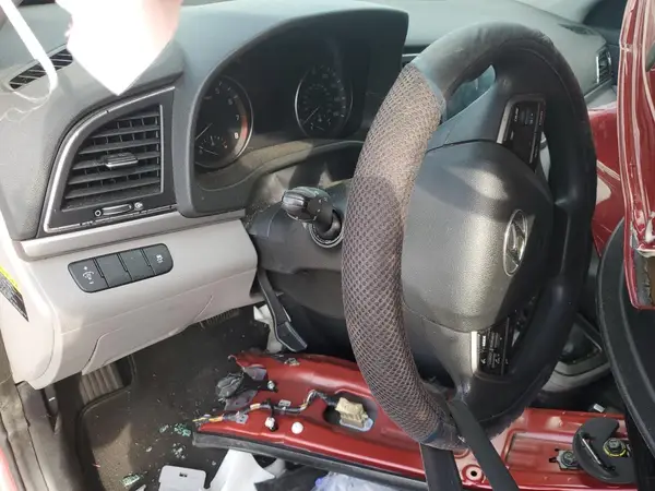 5NPD84LF5HH086065 2017 HYUNDAI ELANTRA - Image 8