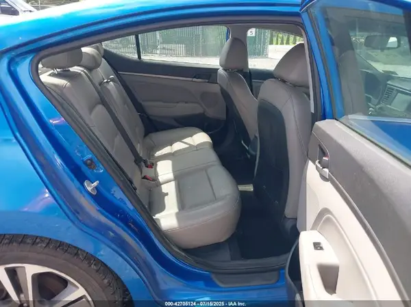 5NPD84LF5HH090777 2017 HYUNDAI ELANTRA - Image 8
