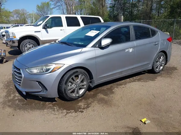 5NPD84LF5HH091248 2017 HYUNDAI ELANTRA - Image 2