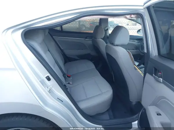 5NPD84LF5HH098751 2017 HYUNDAI ELANTRA - Image 8