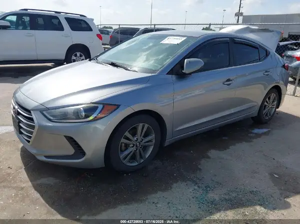 5NPD84LF5HH099348 2017 HYUNDAI ELANTRA - Image 2