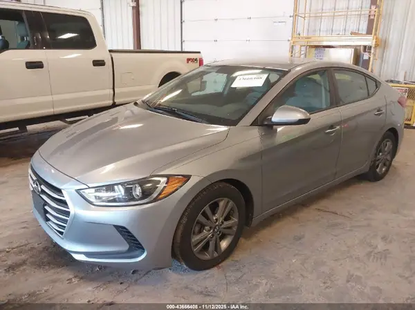 5NPD84LF5HH100899 2017 HYUNDAI ELANTRA - Image 2