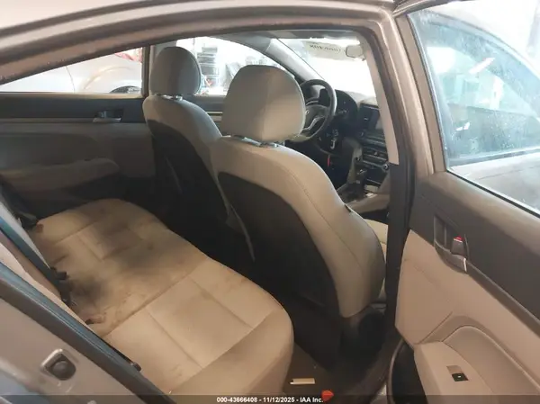 5NPD84LF5HH100899 2017 HYUNDAI ELANTRA - Image 8