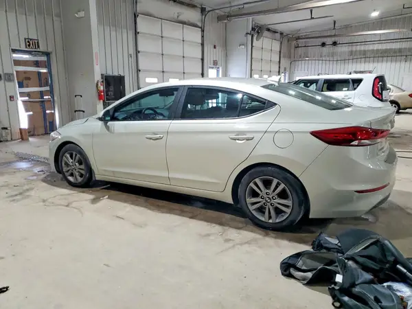 5NPD84LF5HH104113 2017 HYUNDAI ELANTRA - Image 2