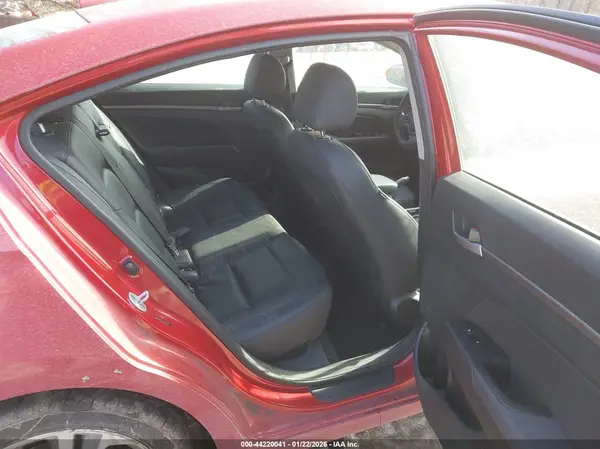 5NPD84LF5HH105584 2017 HYUNDAI ELANTRA - Image 8