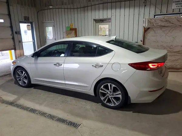 5NPD84LF5HH105715 2017 HYUNDAI ELANTRA - Image 2