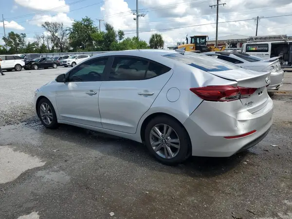 5NPD84LF5HH106122 2017 HYUNDAI ELANTRA - Image 2