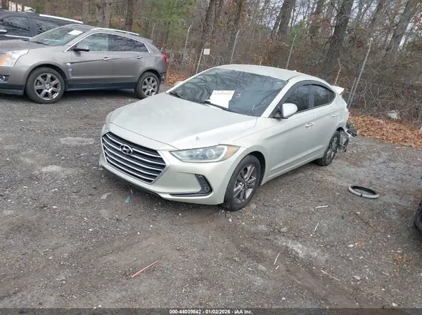 5NPD84LF5HH107142 2017 HYUNDAI ELANTRA - Image 2