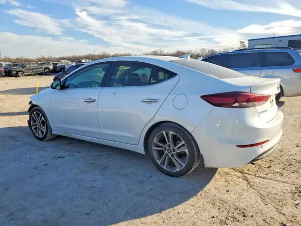 5NPD84LF5HH113975 2017 HYUNDAI ELANTRA - Image 2