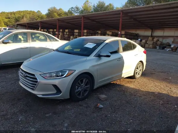 5NPD84LF5HH118450 2017 HYUNDAI ELANTRA - Image 2