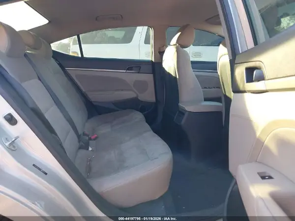 5NPD84LF5HH118450 2017 HYUNDAI ELANTRA - Image 8