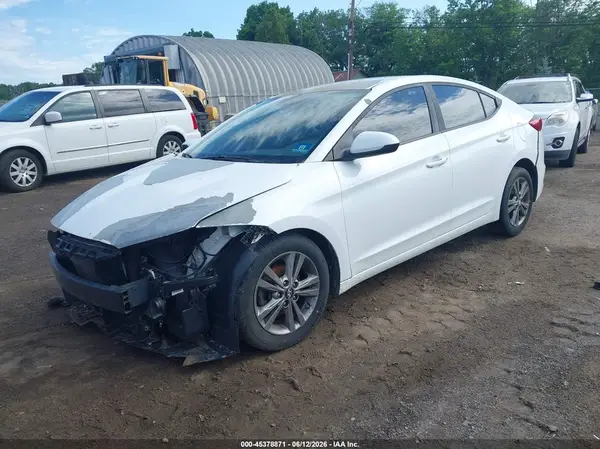 5NPD84LF5HH121042 2017 HYUNDAI ELANTRA - Image 2