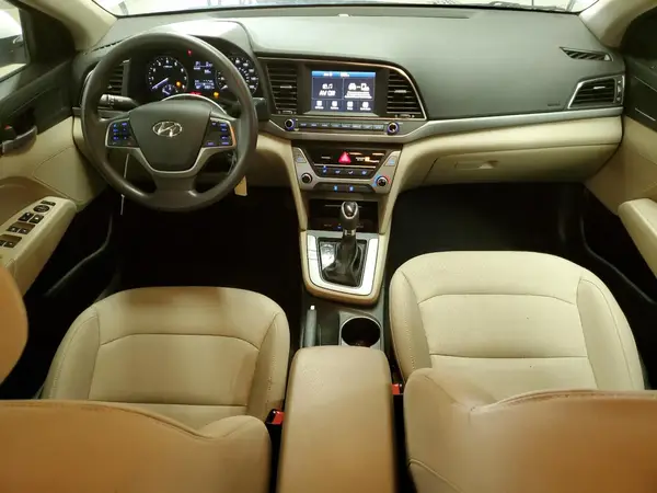 5NPD84LF5HH121946 2017 HYUNDAI ELANTRA - Image 8