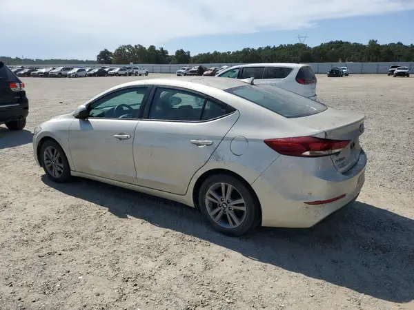 5NPD84LF5HH122076 2017 HYUNDAI ELANTRA - Image 2