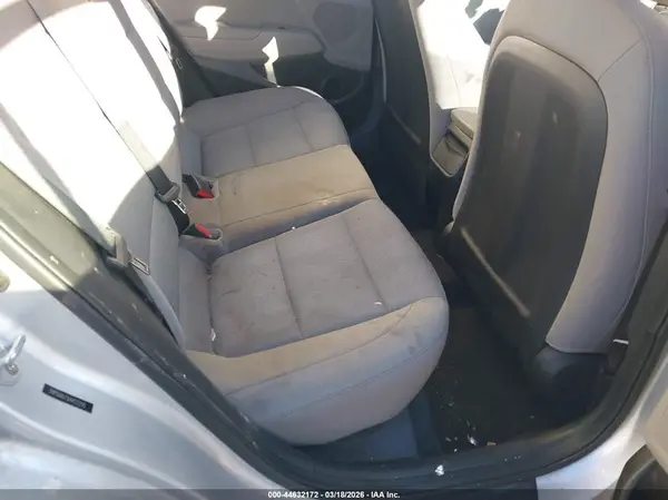 5NPD84LF5HH122210 2017 HYUNDAI ELANTRA - Image 8