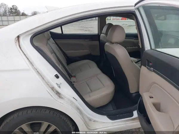 5NPD84LF5HH123356 2017 HYUNDAI ELANTRA - Image 8