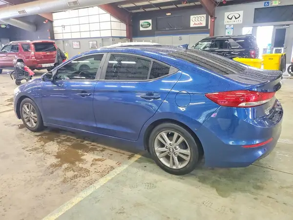 5NPD84LF5HH129755 2017 HYUNDAI ELANTRA - Image 2