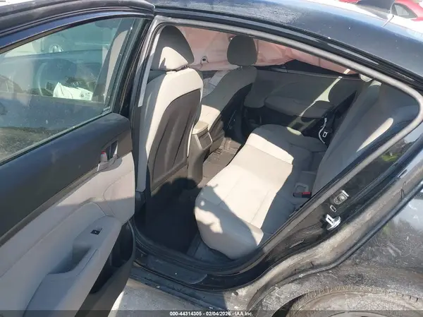 5NPD84LF5HH130372 2017 HYUNDAI ELANTRA - Image 8