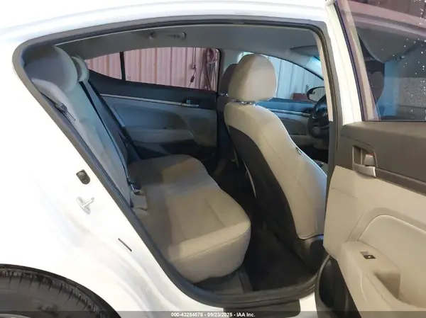 5NPD84LF5HH131828 2017 HYUNDAI ELANTRA - Image 8