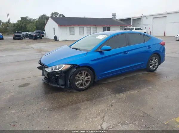 5NPD84LF5HH138746 2017 HYUNDAI ELANTRA - Image 2