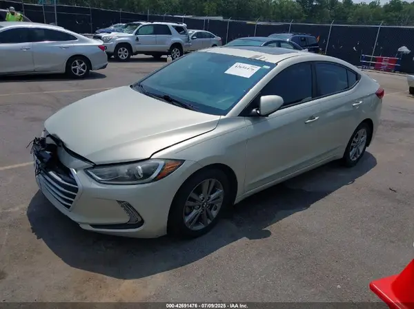 5NPD84LF5HH145597 2017 HYUNDAI ELANTRA - Image 2