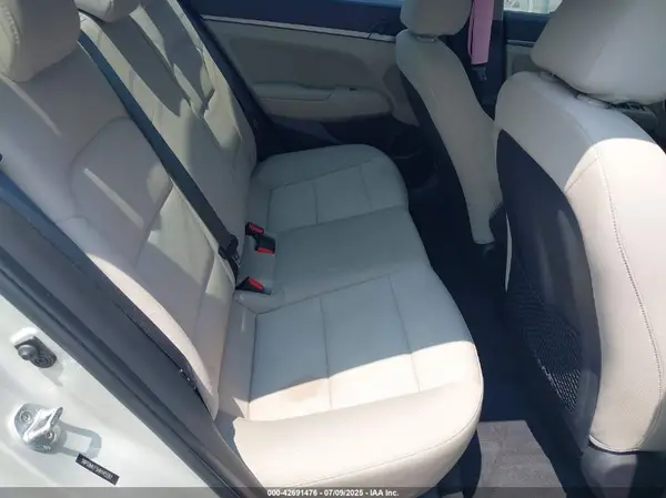 5NPD84LF5HH145597 2017 HYUNDAI ELANTRA - Image 8