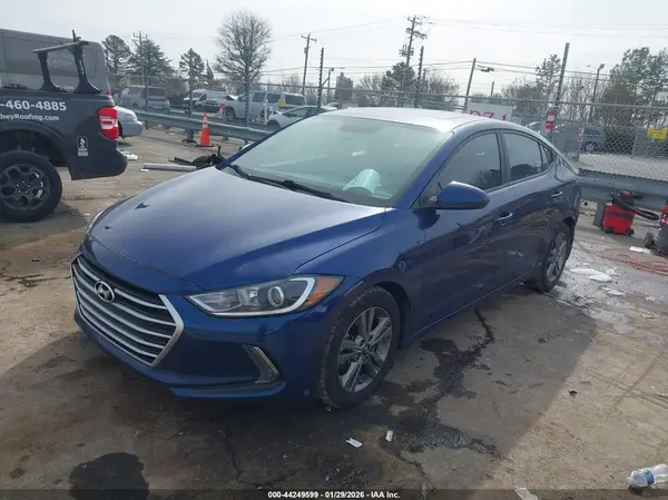 5NPD84LF5HH151156 2017 HYUNDAI ELANTRA - Image 2
