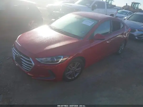 5NPD84LF5HH153022 2017 HYUNDAI ELANTRA - Image 2